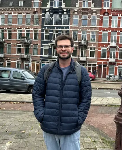 Une image de moi durant mon voyage aux Pays-Bas pour ma conférence à l'ESA